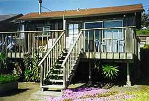 Pelican house - Bodega Harbor Inn